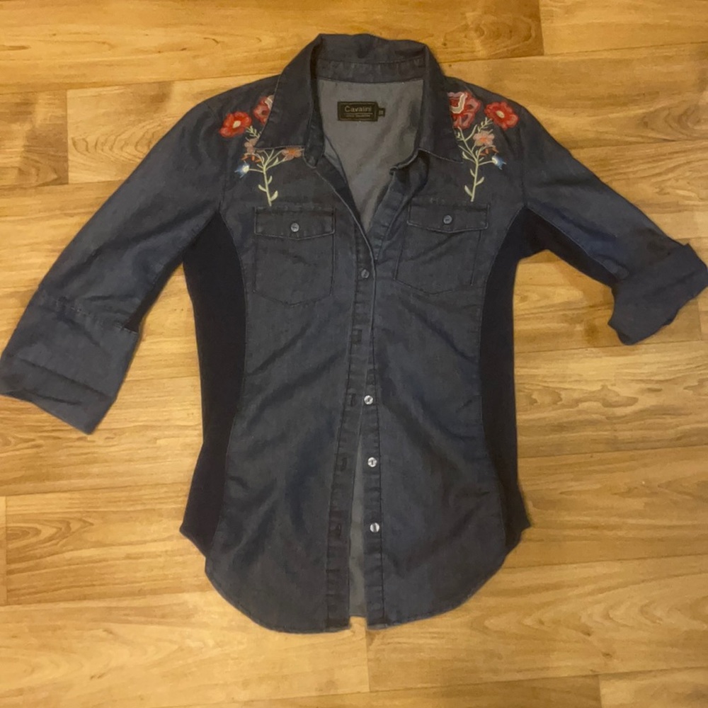 Denim shirt with embroidered flowers